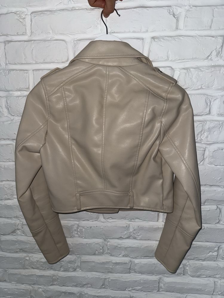 PULL&BEAR кожено яке