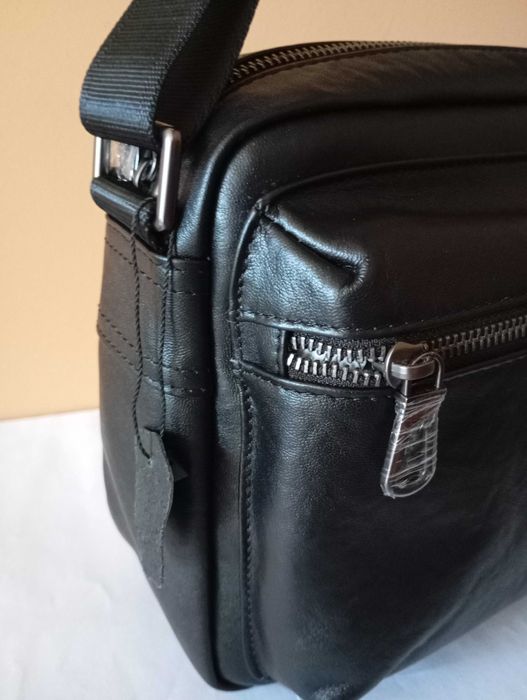 Чанта за мъже. Естествена кожа. Стилен. Нов.