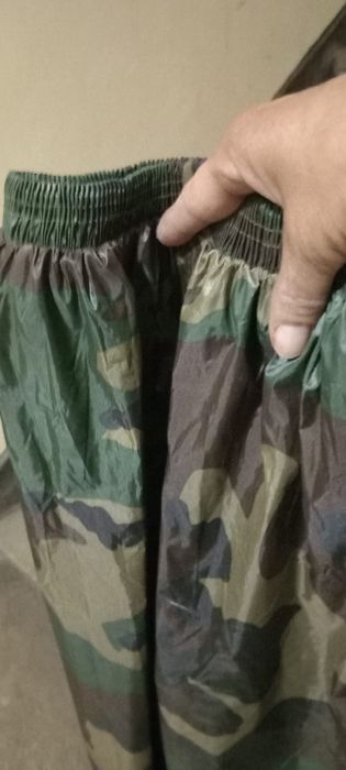 Vand pantaloni militari de camuflaj din fas impermeabili unisex mas 48