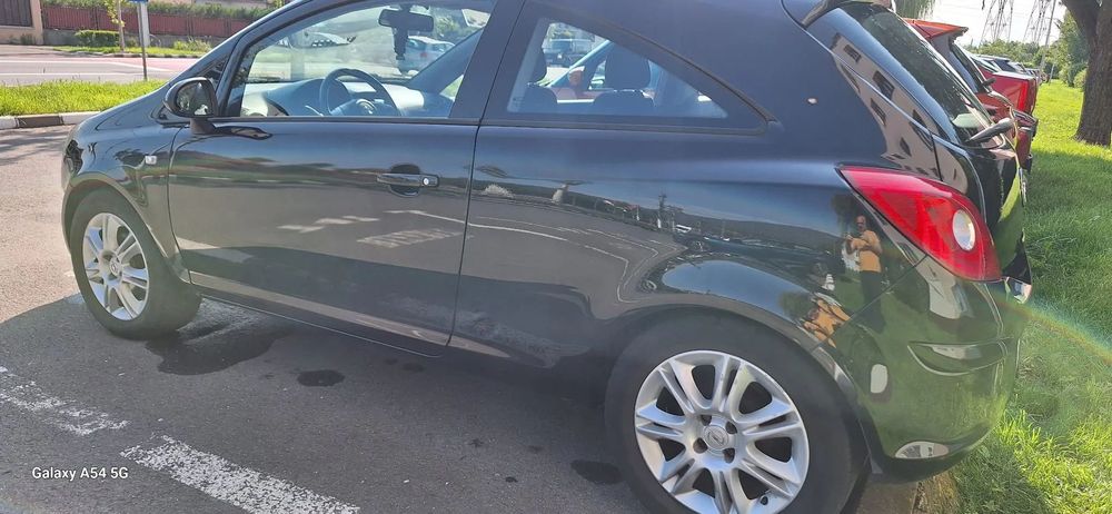 Opel Corsa Al doi-lea proprietar in Romania. Masina in stare buna.