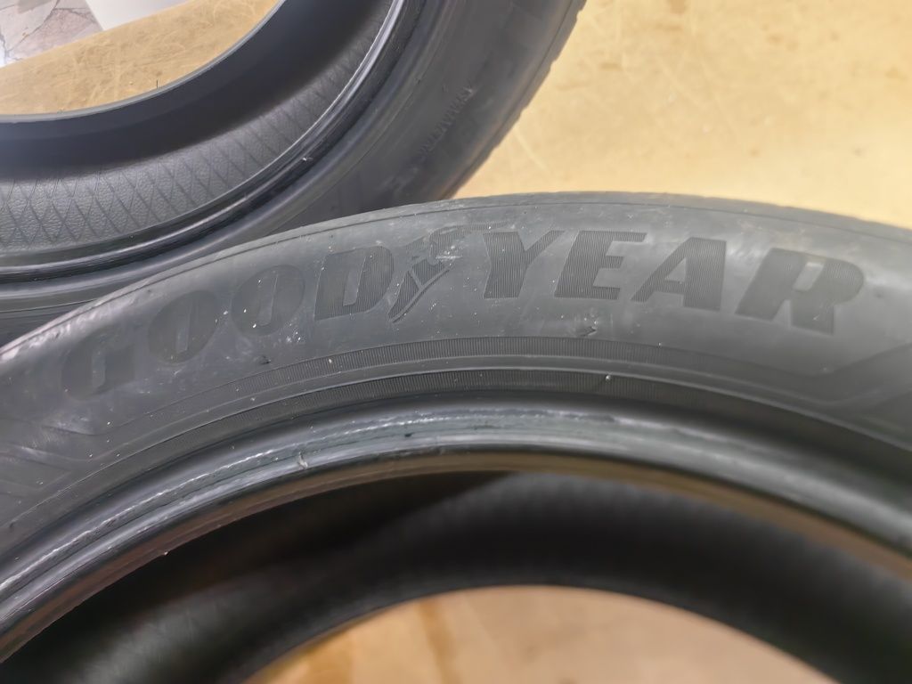 235 50 19 летни Goodyear Eagle F1