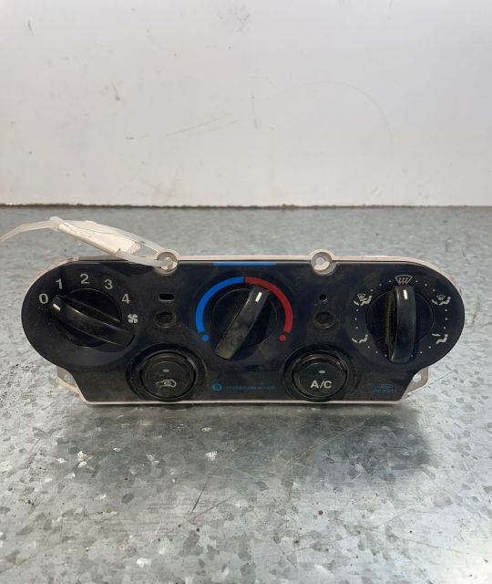 Comanda clima 2S6H 19980 BD Ford Fiesta a 5-a generatie