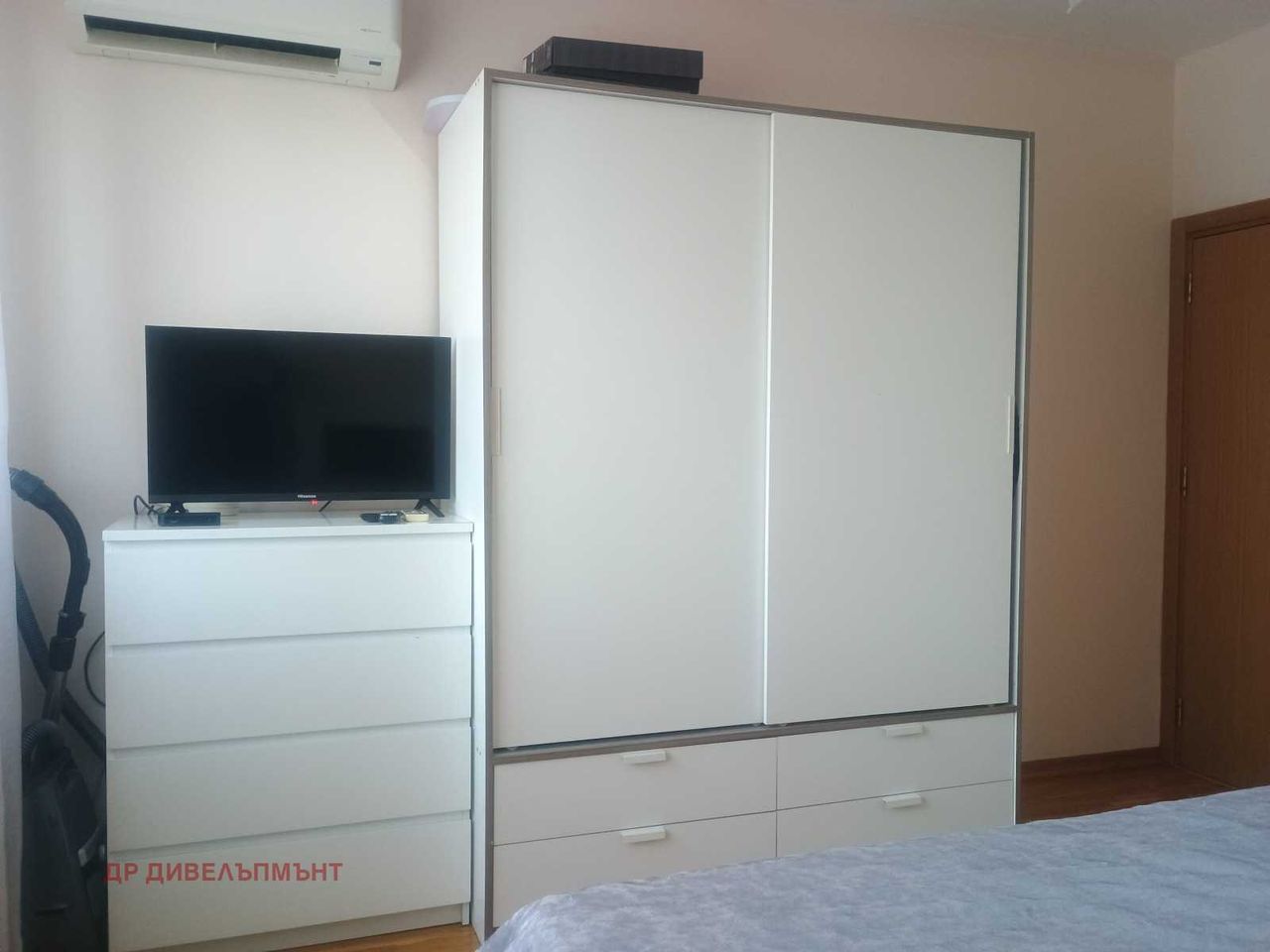 Дава се под наем Двустаен апартамент в София, Гео Милев - 65 кв.м за 509.49 € - Снимка #2