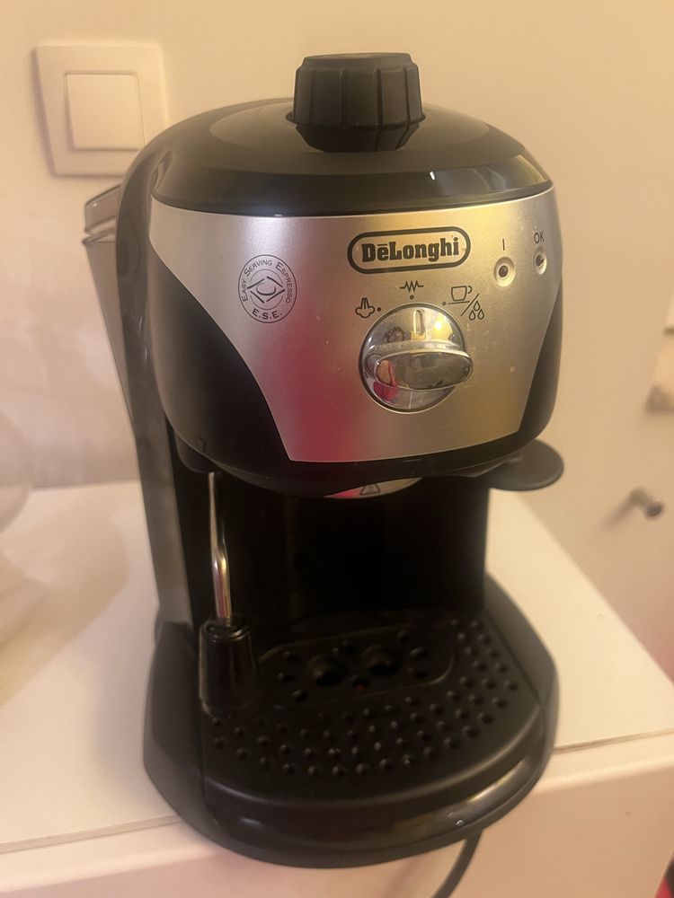 Eспресо машина De'Longhi EC221.B, 15 бара, 1 л