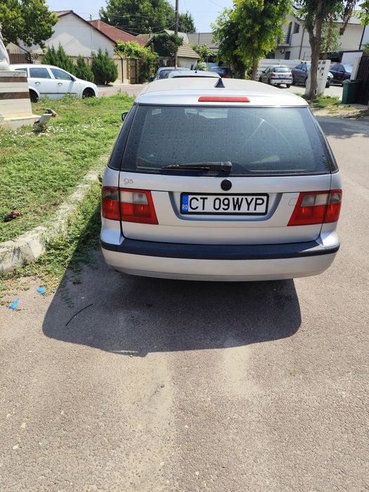 Vând saab din anul 2005