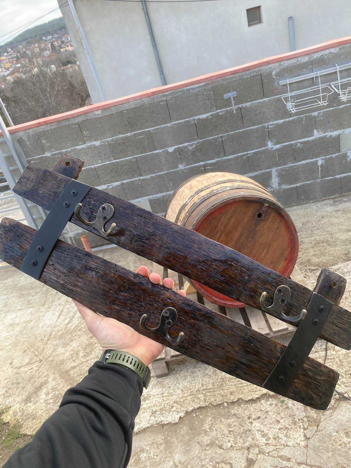 Закачалка от дърво