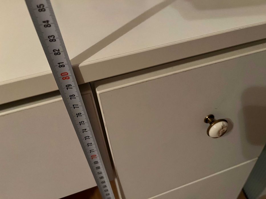 Masuta de toaleta/ machiaj