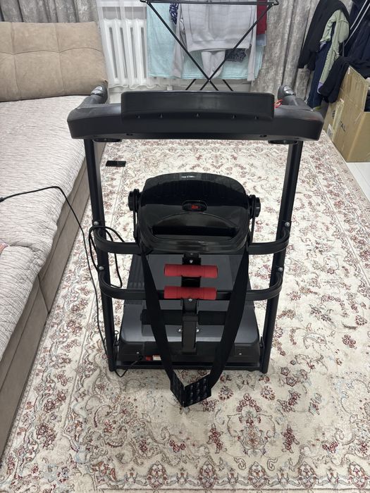 Беговая дорожка в отличном состоянии.