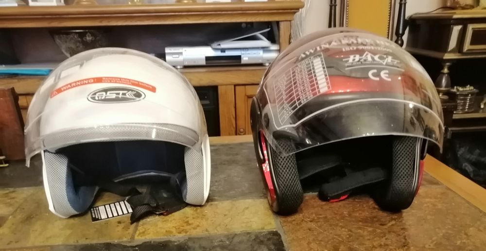 Casca Moto, 2 buc. (alba si roșie) )