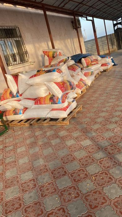 Жүгері дәні бар.