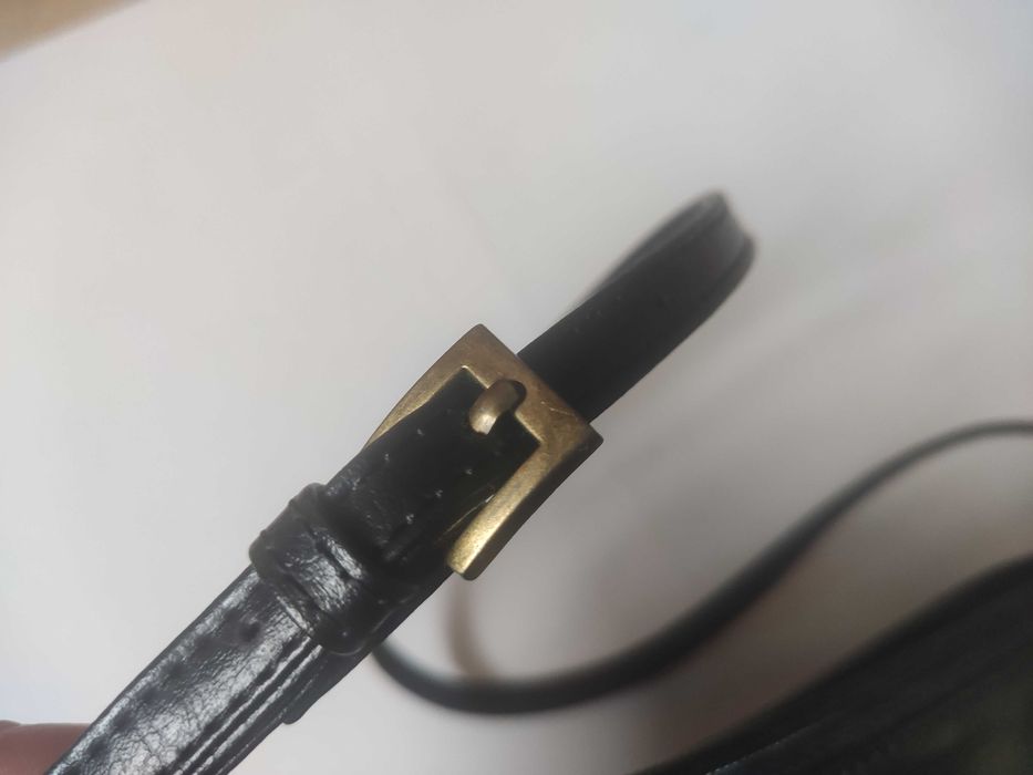 Geanta piele accesoriu moda anii 90