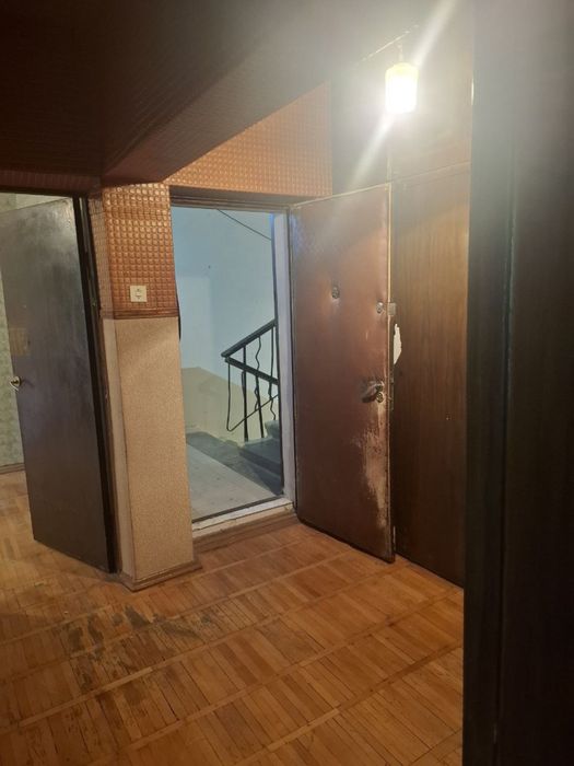 Продаю квартиру в Яшнабадском районе Авиасозлар-1, 3х комнатная 77серя