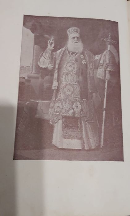 Vând carte de colecție Mitropolitul Andreiu Baron de Șagura
,,Mitropol