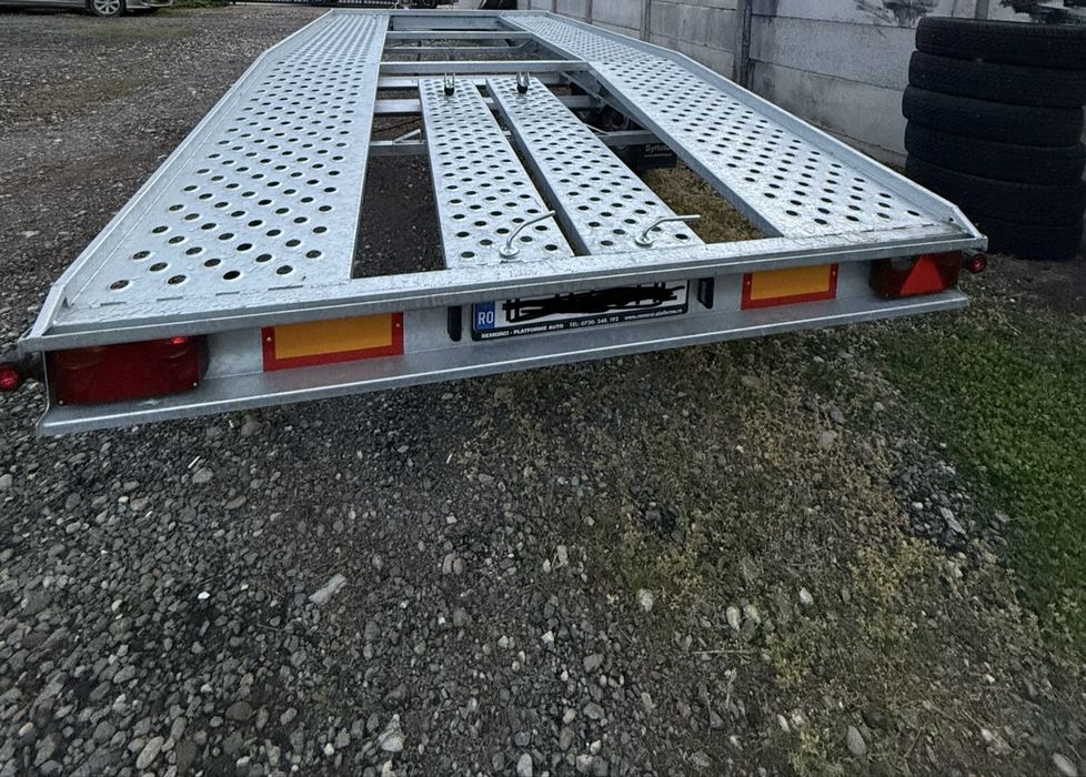 Inchiriez platforma auto