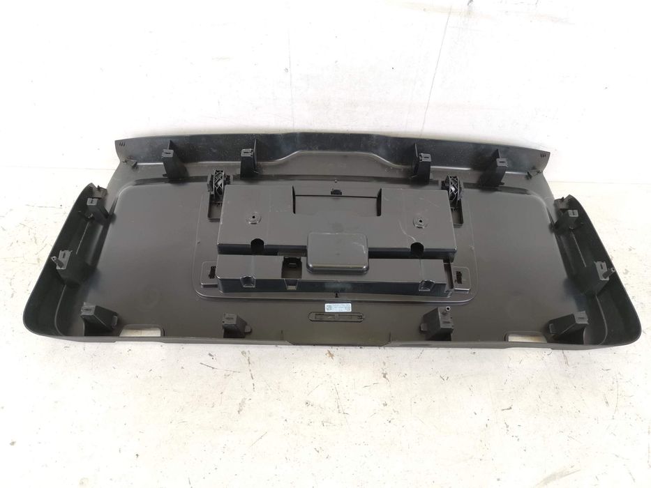 Вътрешна декоративна облицовка на задната врата Порше Кайен / Porsche