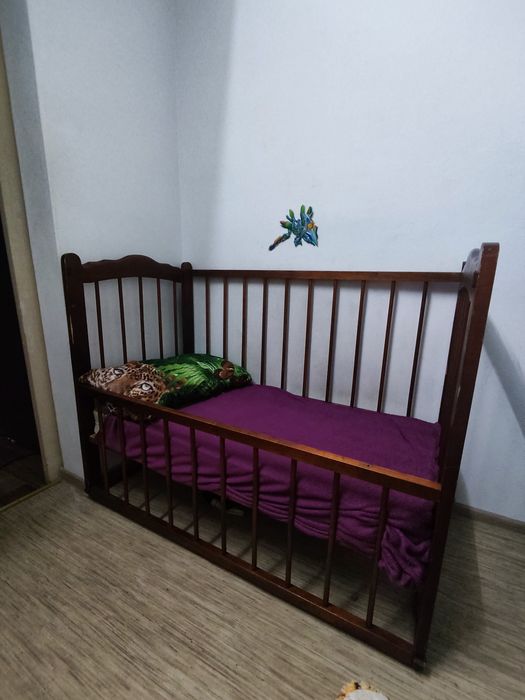 Детская кровать малыш