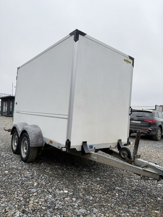 Remorca inchisa/carosata/izoterma/cub