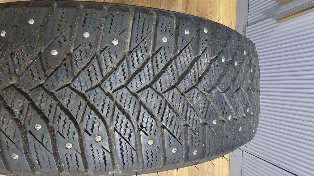 Зимние шипованые шины TRIANGLE ICE LINK 215/55 R 17