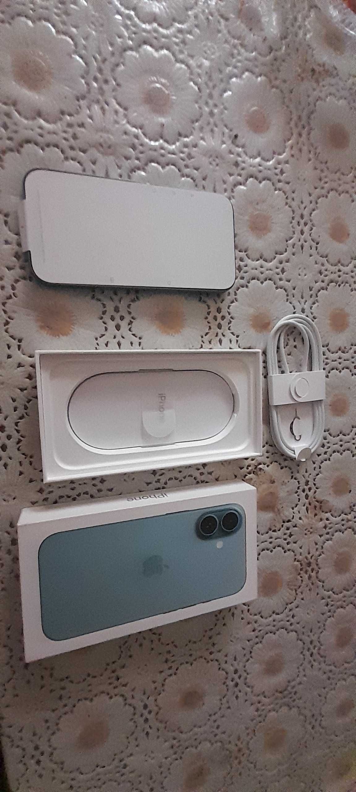 Iphone 16 чисто нов