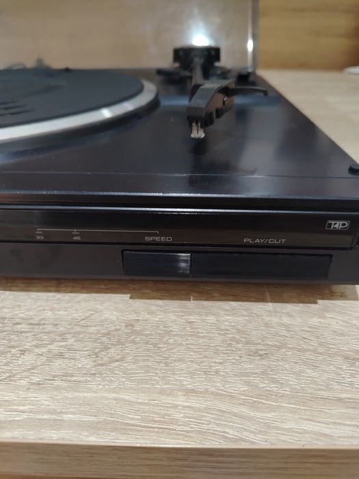 Грамофон KENWOOD KD 48F пълен автоматик.