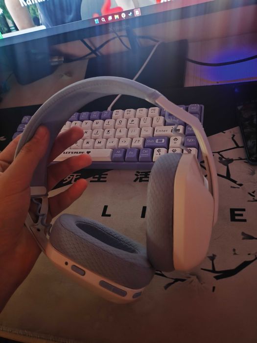 Продаю наушники Logitech g435 бу не работает донгл