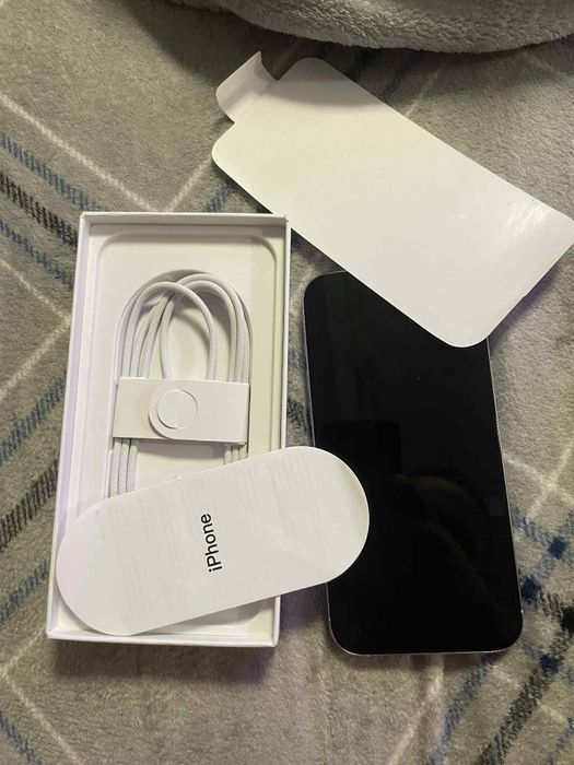 Vând sau schimb iPhone 16 pro max