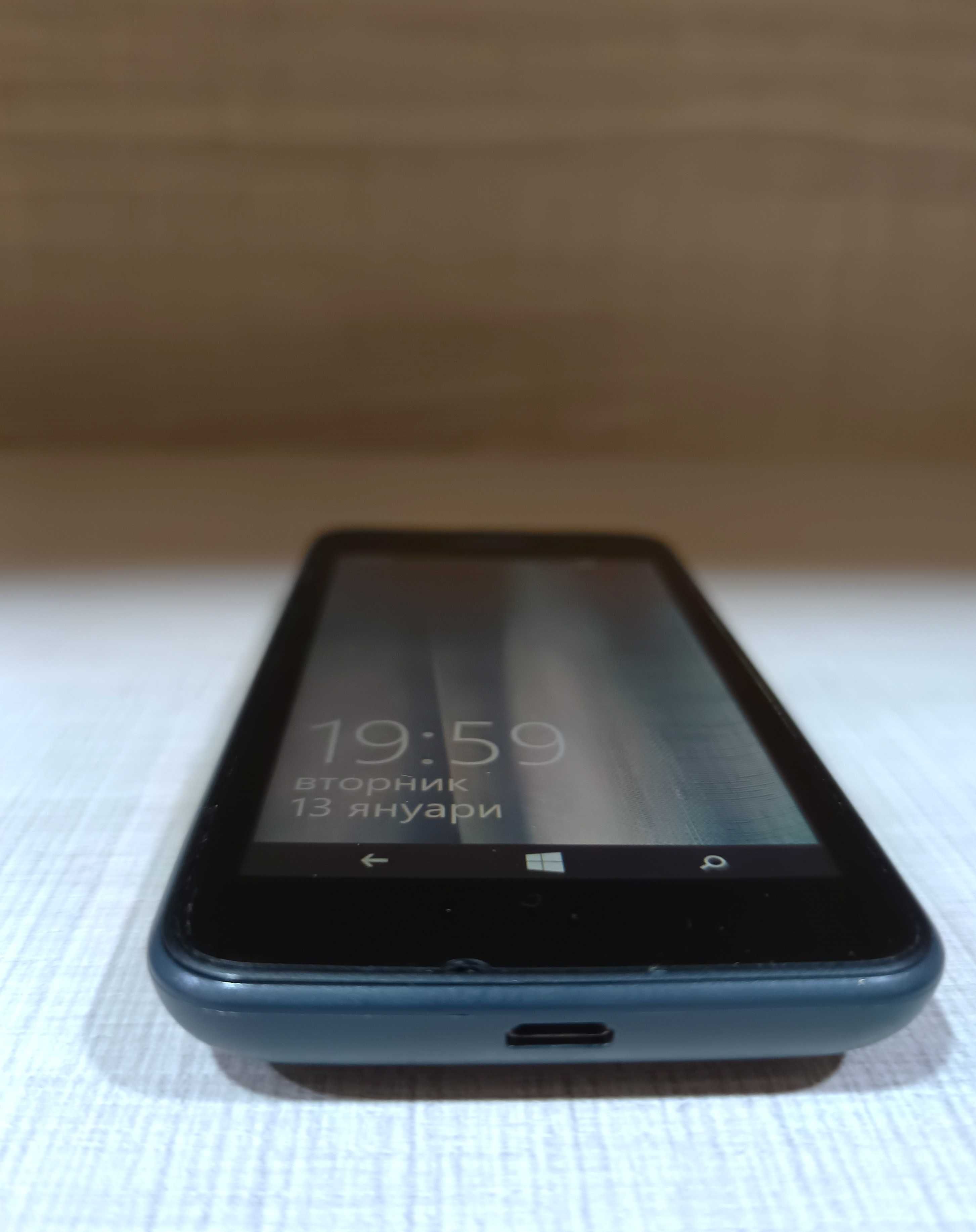 Телефон Nokia RM-1019, работещ, Android