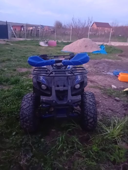 Vând ATV.      125