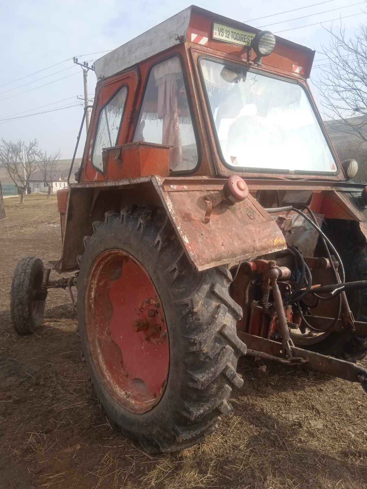 Vând tractor utb 650 in stare buna de funcționare