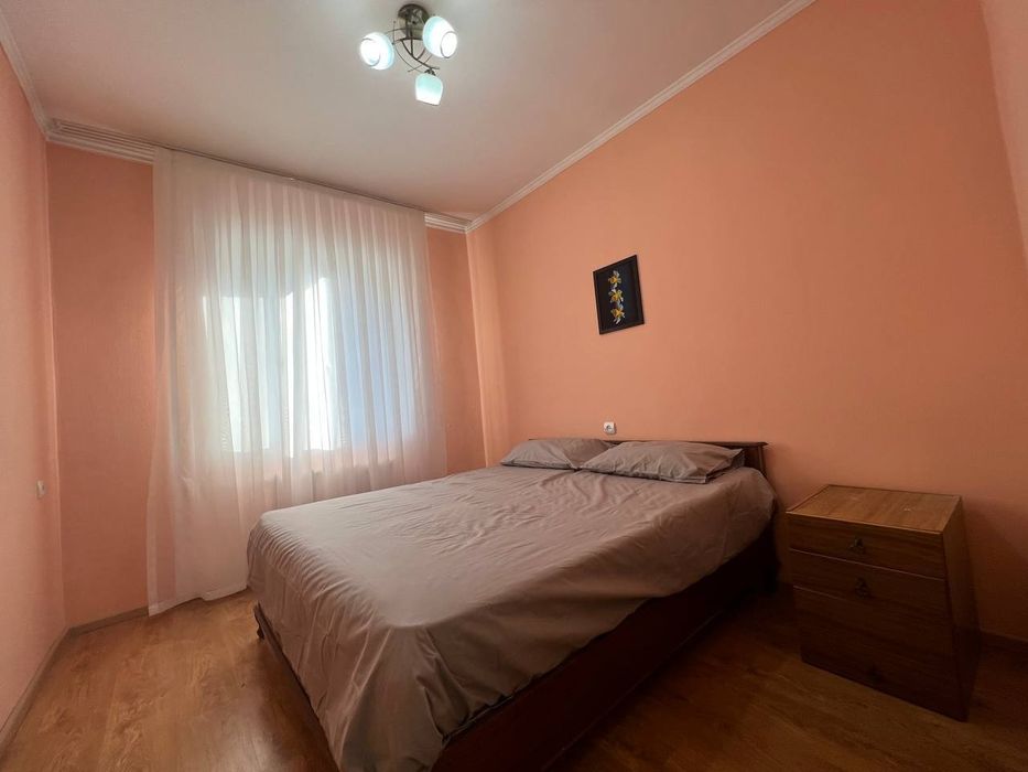 Сдаётся квартра Мирабадский район Госпитальный рынок 89м2