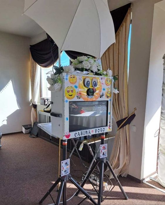 Cabina FOTO - echipata, mai putin aparatul foto.