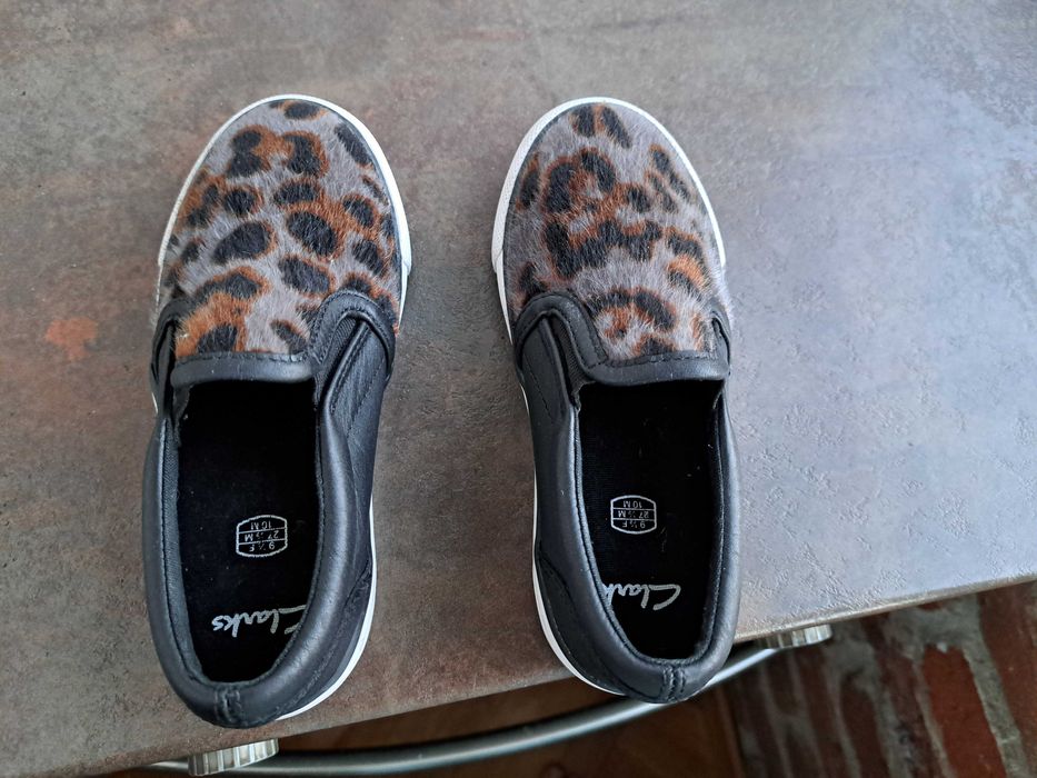 детски маратонки за момиче кецове,спортни обувки Clarks,кларк,ном27,5