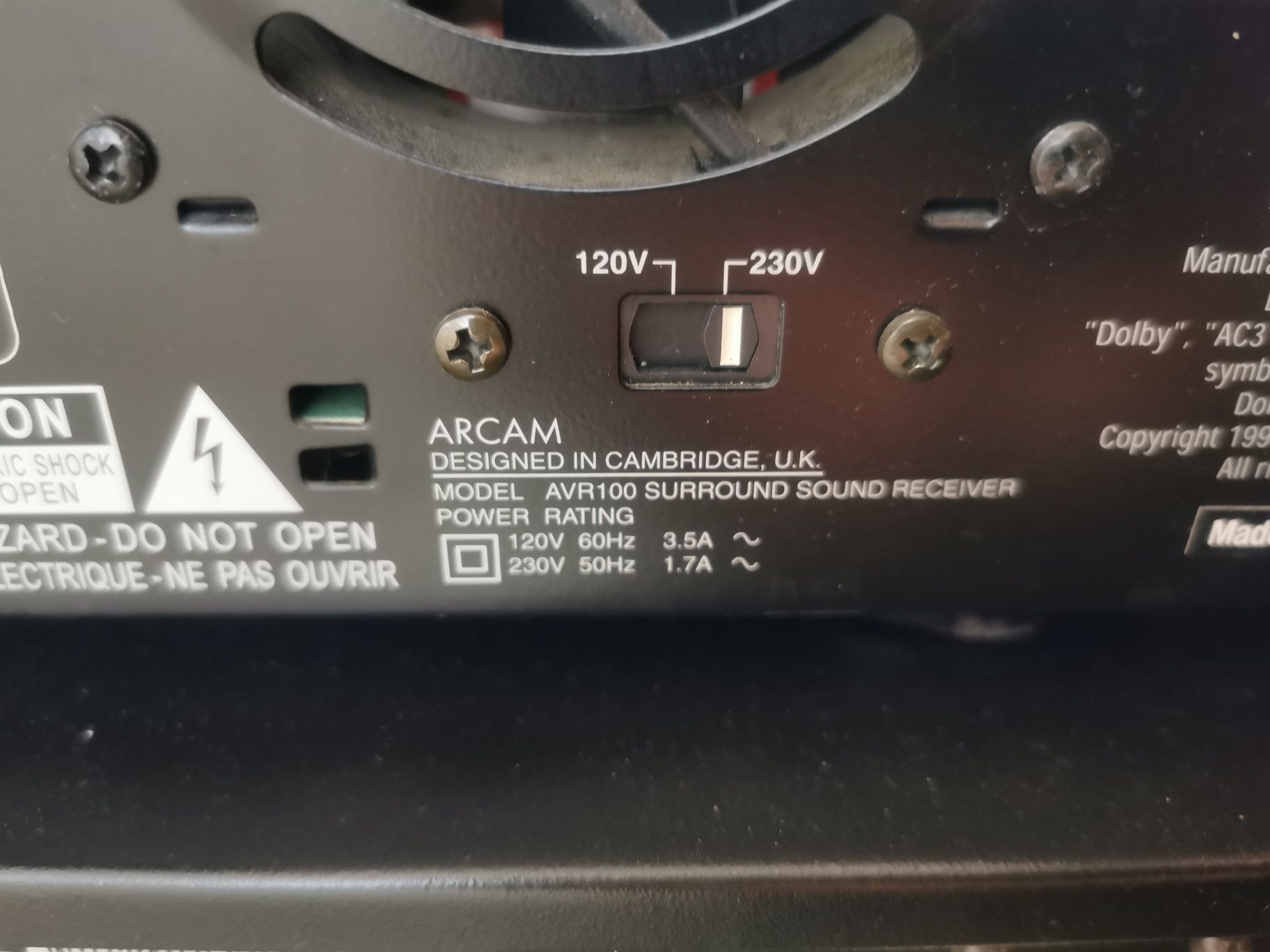 Amplificator Arcam AVR 100