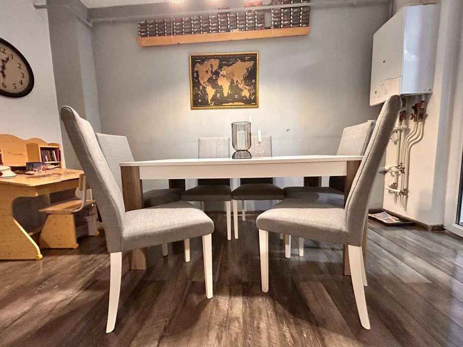 Masa living cu scaune