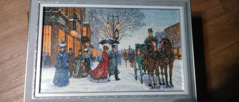 Картина. "Изящный век".Вышивка крестиком