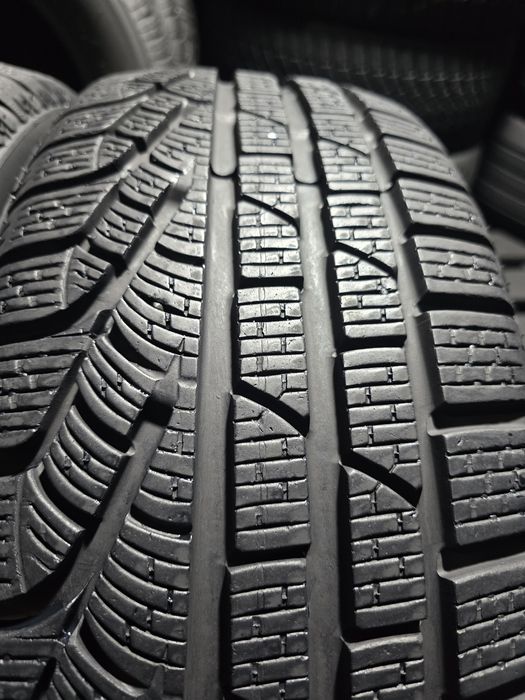 Anvelope 205/55 R17 PIRELLI de iarna