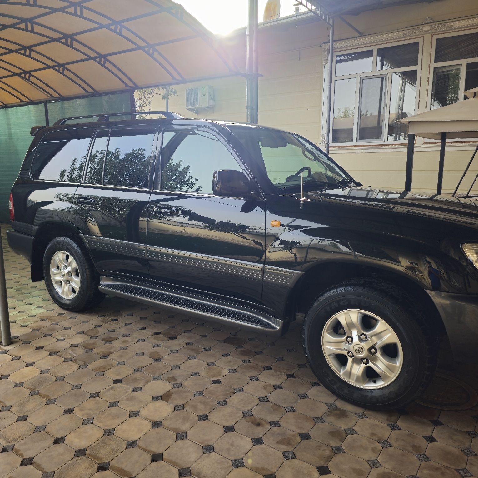 Продается Toyota Land Cruiser 100