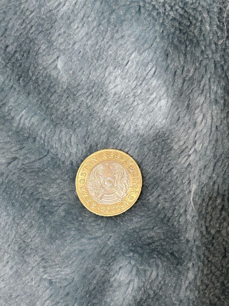 монета 100 тенге