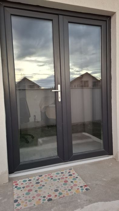 Ușa dublă termopan