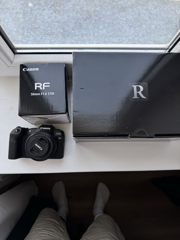 Canon EOS R8 • объектив RF 50mm Состояние: как новая • Полный комплект