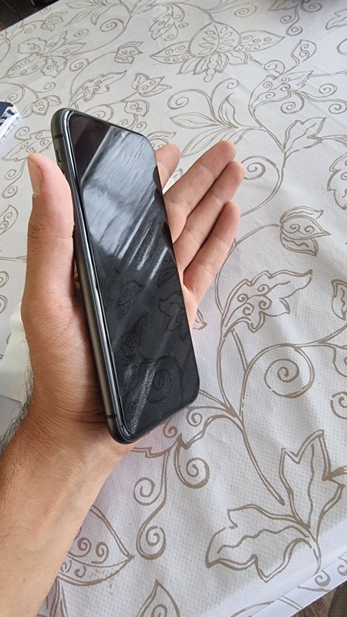 Iphone 11  64 gb