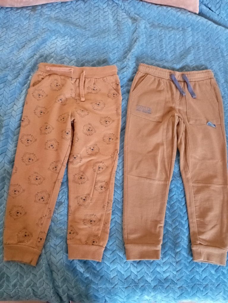 Pantaloni baieți 3 perechi măsura 116