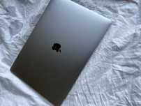 Macbook pro 16/256