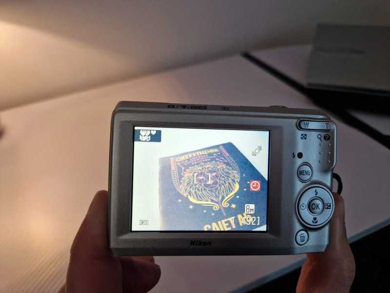 Vând cameră foto-video Nikon Coolpix L19 – Stare impecabilă