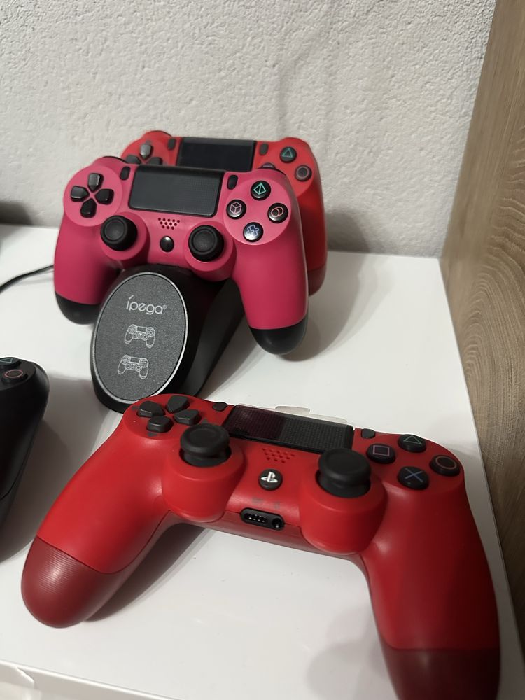 Play station 4 Pro 1TB