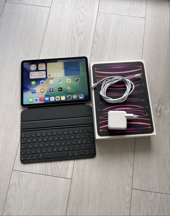 • Ipad PRO •  Gen 4  • M2 •