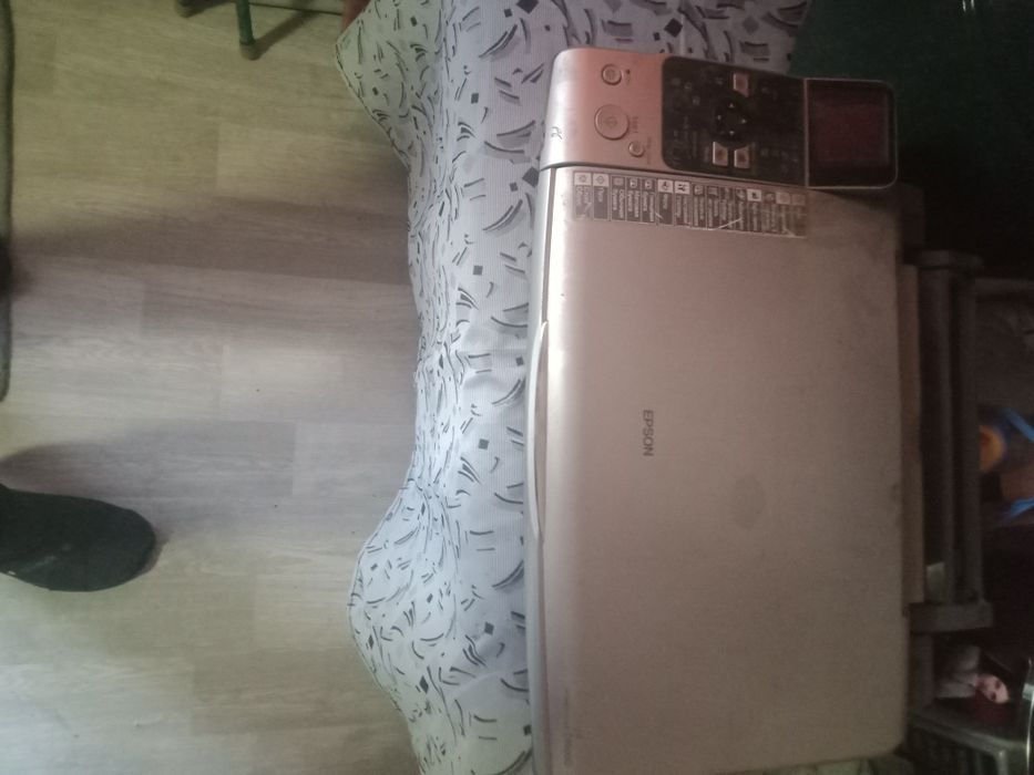 Продается принтер 3 в одном Epson