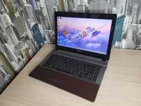 Ноутбук i3. Батарею держит 2,5 часа