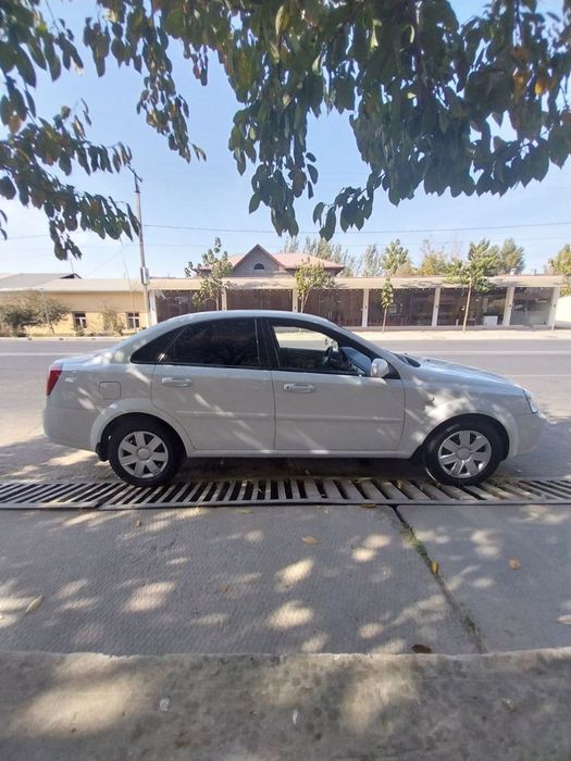 Lacetti 1.8 2012yil arenda