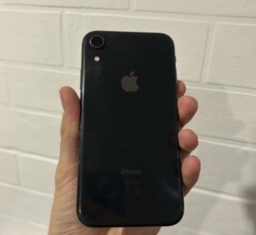 Iphone xr 64gb в хорошем состоянии